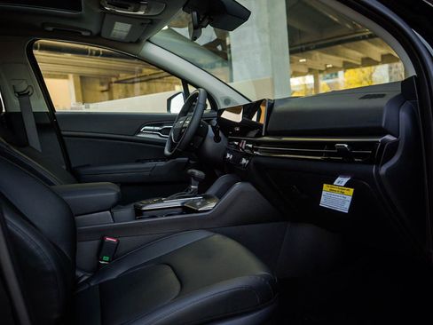 New 2026 Kia Sportage EX w/ EX Panorama Roof Package image 11