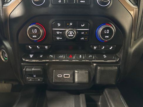 Used 2022 Chevrolet Silverado 3500 High Country w/ Z71 Off-Road Package image 26