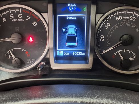 Used 2023 Toyota Tacoma Limited image 24