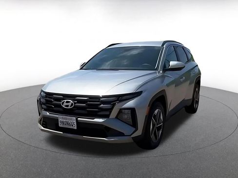 Used 2025 Hyundai Tucson SEL FWD image 8