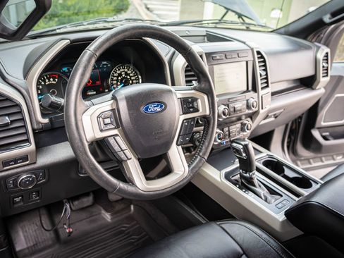 Used 2020 Ford F150 Lariat w/ Equipment Group 502A Luxury AWD/4WD image 12