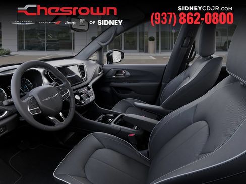 New 2026 Chrysler Pacifica Limited FWD image 22