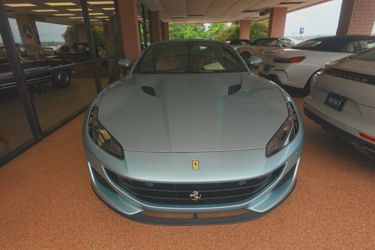 Used 2019 Ferrari Portofino RWD image 27