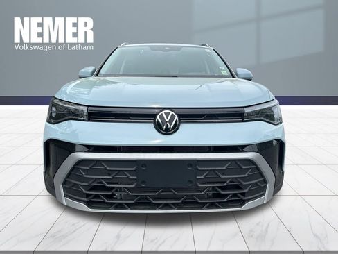 New 2026 Volkswagen Taos SE AWD/4WD image 5