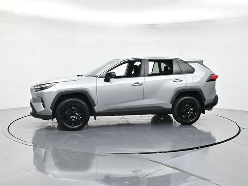 Used 2025 Toyota RAV4 LE FWD image 7
