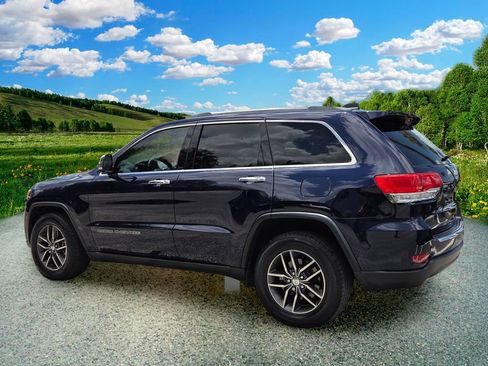 Used 2017 Jeep Grand Cherokee Limited RWD image 4
