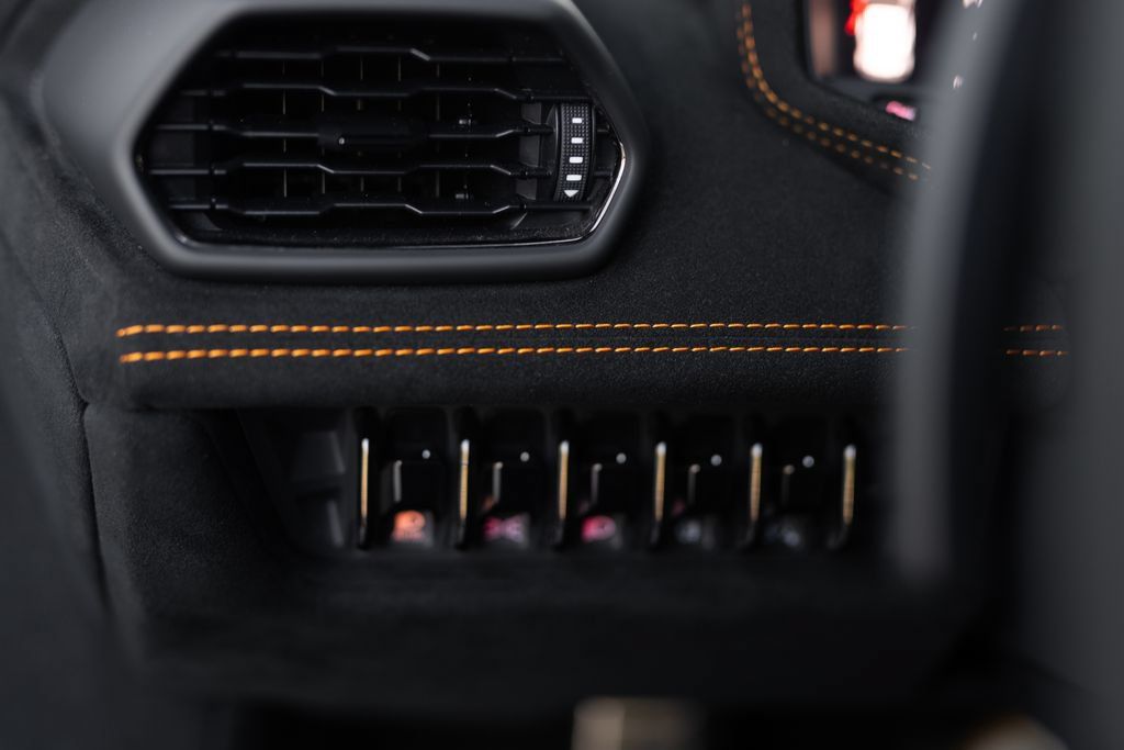 Used 2023 Lamborghini Huracan STO RWD image 51