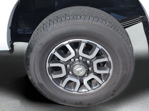 Used 2024 RAM 3500 Limited AWD/4WD image 27