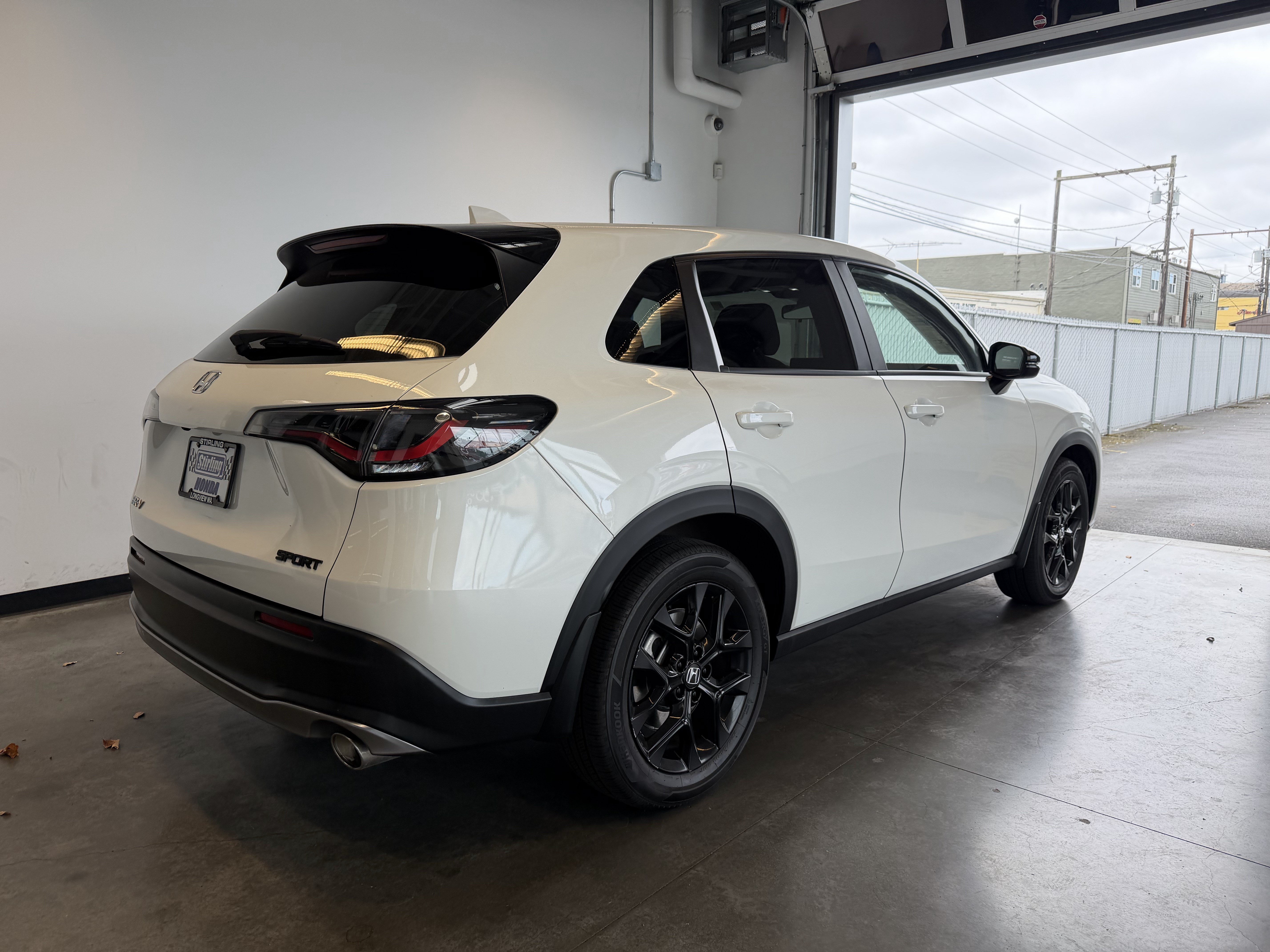 Used 2024 Honda HR-V Sport image 3