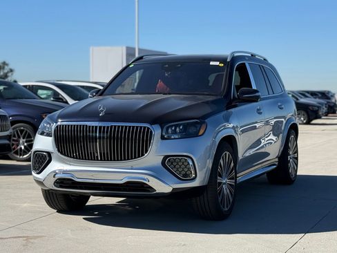 New 2026 Mercedes-Benz Maybach GLS 600 4MATIC image 7