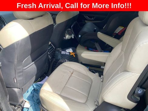 Used 2022 Subaru Ascent Limited w/ Technology Package AWD/4WD image 11