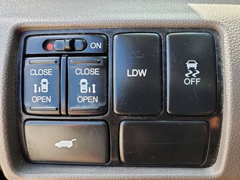 Used 2014 Honda Odyssey EX-L image 16