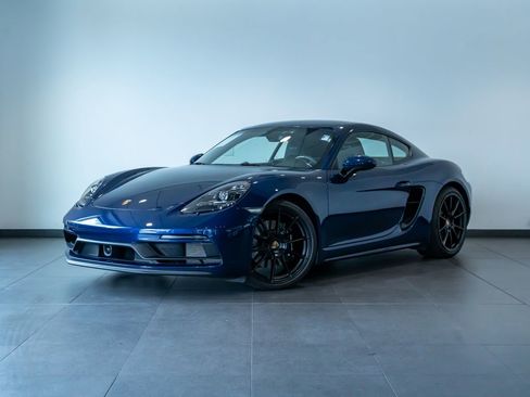 Certified 2025 Porsche 718 Cayman GTS RWD image 1