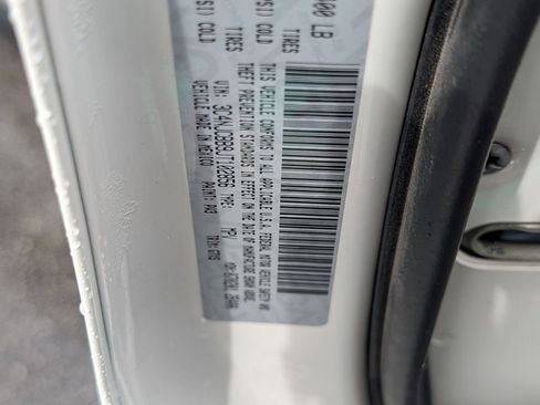 Used 2018 Jeep Compass Latitude w/ Popular Equipment Group FWD image 31