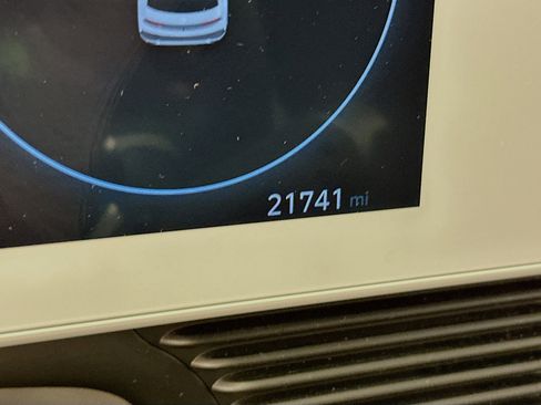 Used 2024 Hyundai Ioniq 5 SEL image 19