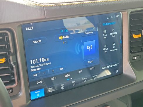 Used 2024 Ford Bronco Badlands image 23