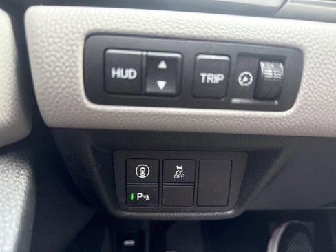 Used 2018 Honda Accord Touring image 35