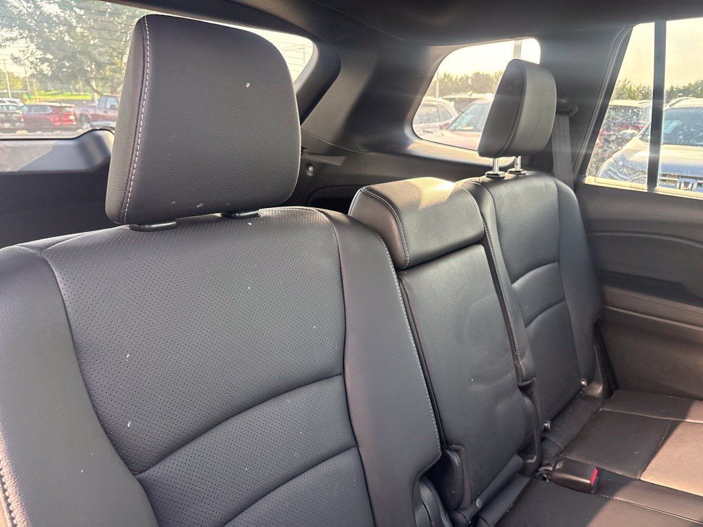 Used 2023 Honda Passport EX-L image 34