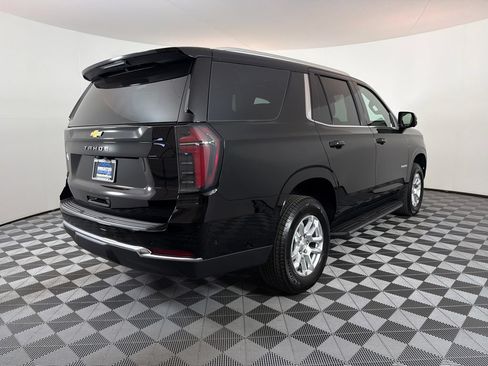 Used 2026 Chevrolet Tahoe LS AWD/4WD image 3