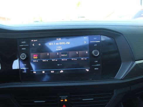 Used 2019 Volkswagen Jetta SEL Premium FWD image 28