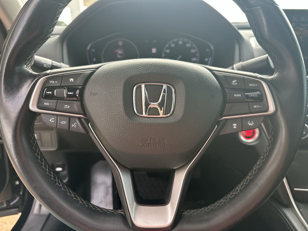 Used 2018 Honda Accord Touring image 17