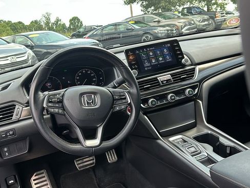 Used 2022 Honda Accord Sport image 13