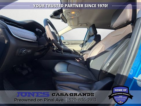 Used 2022 Jeep Compass Latitude FWD image 9