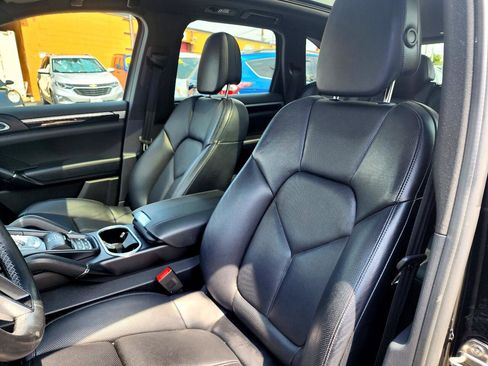 Used 2016 Porsche Cayenne S image 15