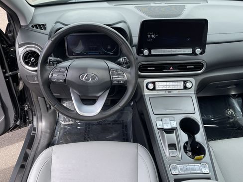 Certified 2023 Hyundai Kona Limited FWD image 12