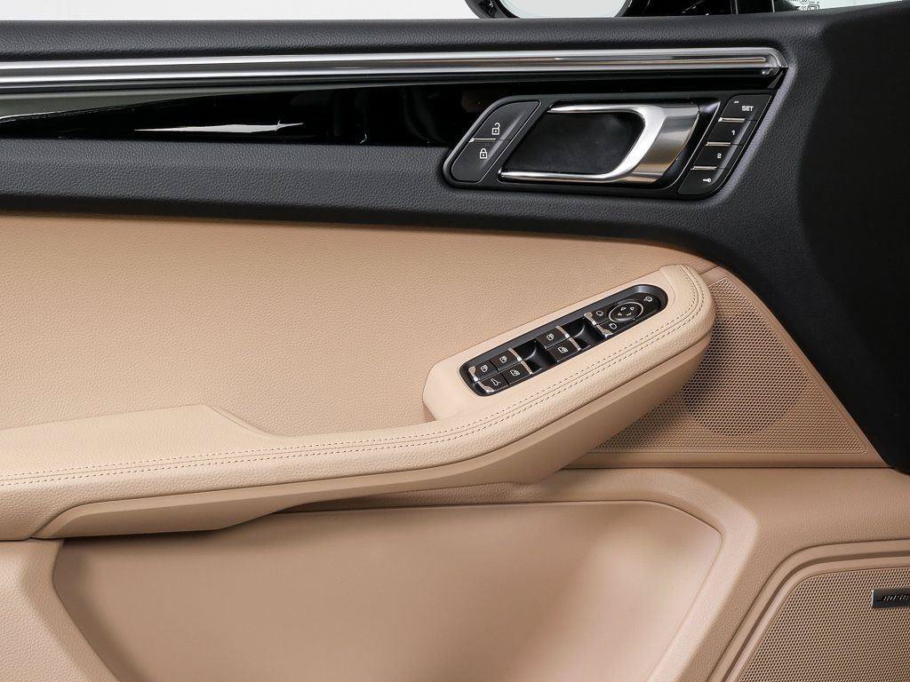 New 2026 Porsche Macan S AWD/4WD image 6
