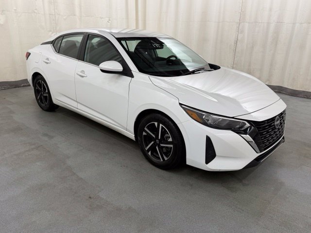 Used 2025 Nissan Sentra SV FWD image 1