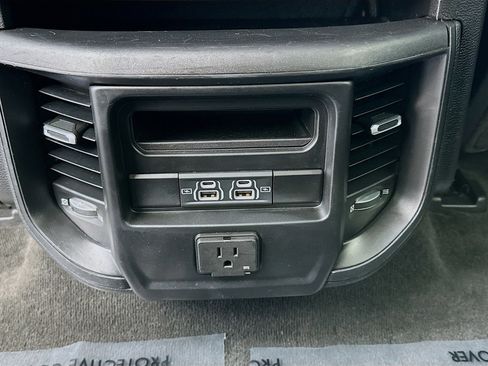 Used 2021 RAM 1500 Laramie w/ Off Road Group image 16