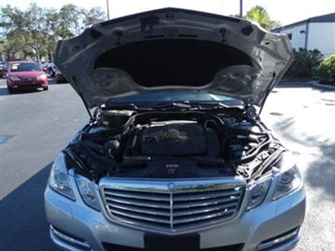 Used 2013 Mercedes-Benz E 350 4MATIC Wagon image 6