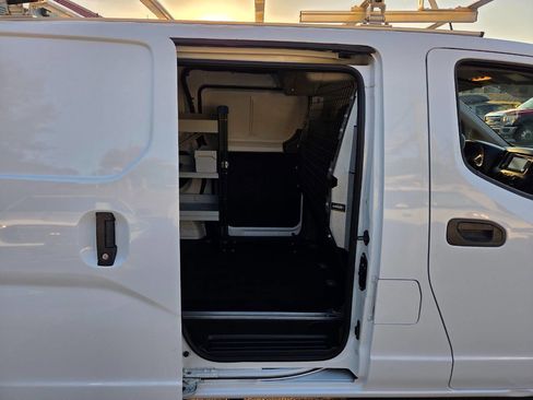 Used 2019 Nissan NV200 SV w/ Navigation Package image 16