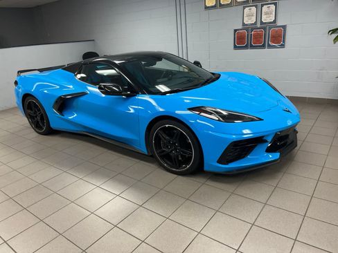 Used 2021 Chevrolet Corvette Stingray Premium Conv w/ Z51 Performance Package RWD image 20