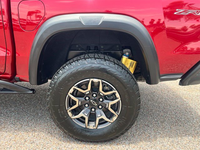 Used 2024 Chevrolet Colorado ZR2 w/ ZR2 Convenience Package III AWD/4WD image 10
