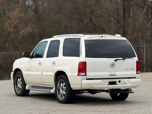 Used 2004 Cadillac Escalade 2WD image 8