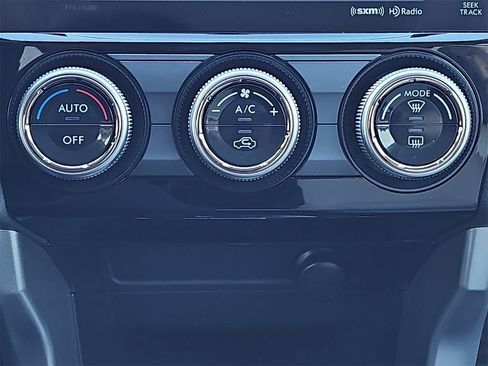 Used 2018 Subaru Forester 2.5i Limited image 22