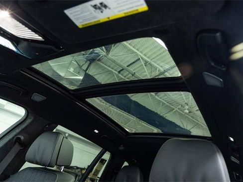 New 2026 BMW X7 M60i image 16