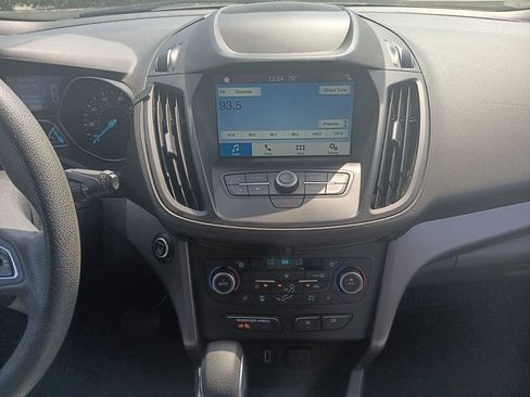 Used 2019 Ford Escape SE FWD image 16