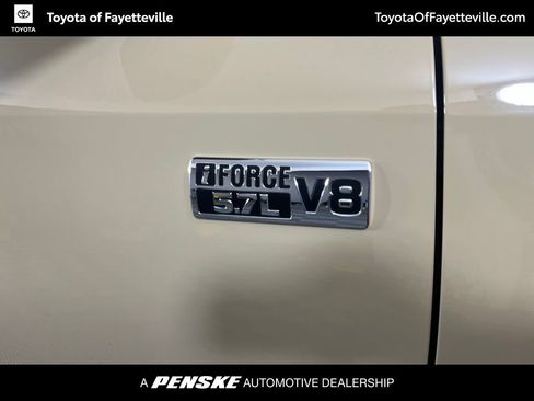 Used 2020 Toyota Tundra SR5 w/ SR5 Upgrade Package AWD/4WD image 8