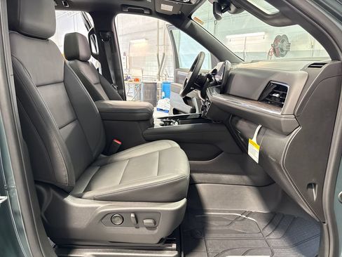 New 2026 Chevrolet Tahoe Z71 w/ Comfort Package AWD/4WD image 34