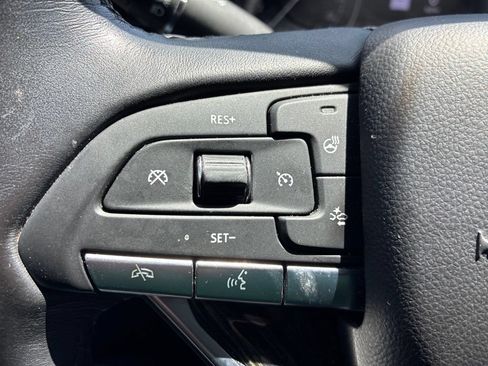 Used 2022 Cadillac XT6 Premium Luxury w/ Technology Package FWD image 13