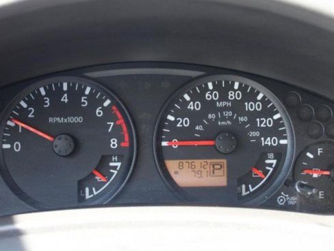 Used 2018 Nissan Frontier SV image 14