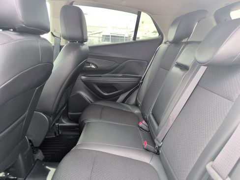 Used 2018 Buick Encore Preferred image 31