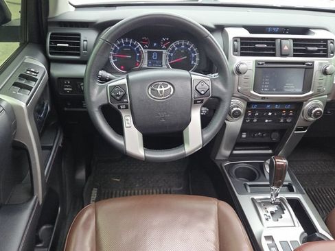 Used 2018 Toyota 4Runner Limited AWD/4WD image 17