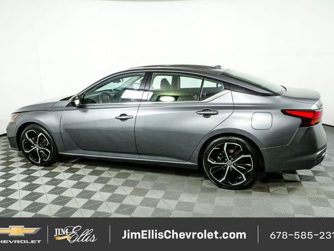 Used 2024 Nissan Altima 2.5 SR FWD image 28
