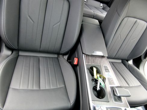 Used 2025 Audi A6 2.0T Premium w/ Convenience Plus Package image 29