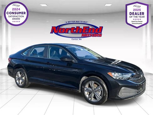 Used 2024 Volkswagen Jetta SE image 1