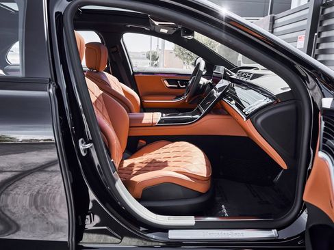 Used 2023 Mercedes-Benz S 580 4MATIC Sedan image 23